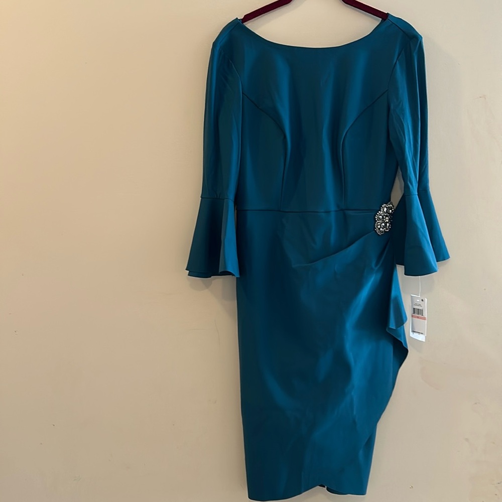 NWT, Alex Evenings, teal cocktail boatneck, knee length dress, size 2